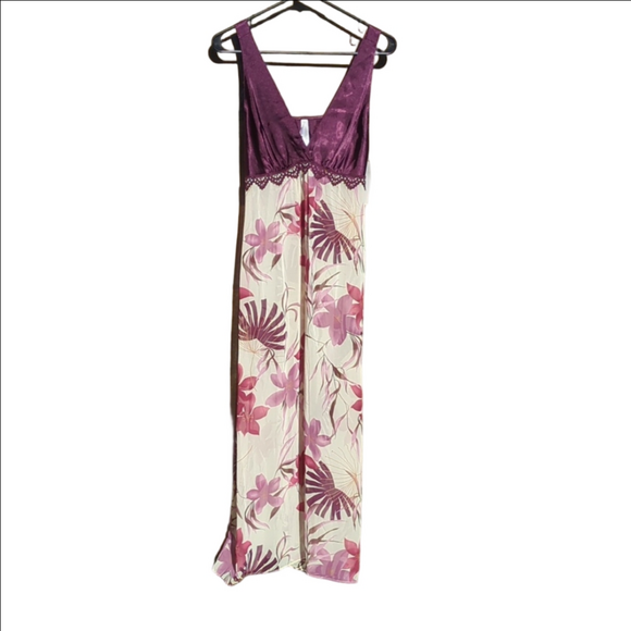 Gilligan & O'Malley Other - Luxe Satin Gown Sleepwear floral purple, Small Size. NWT